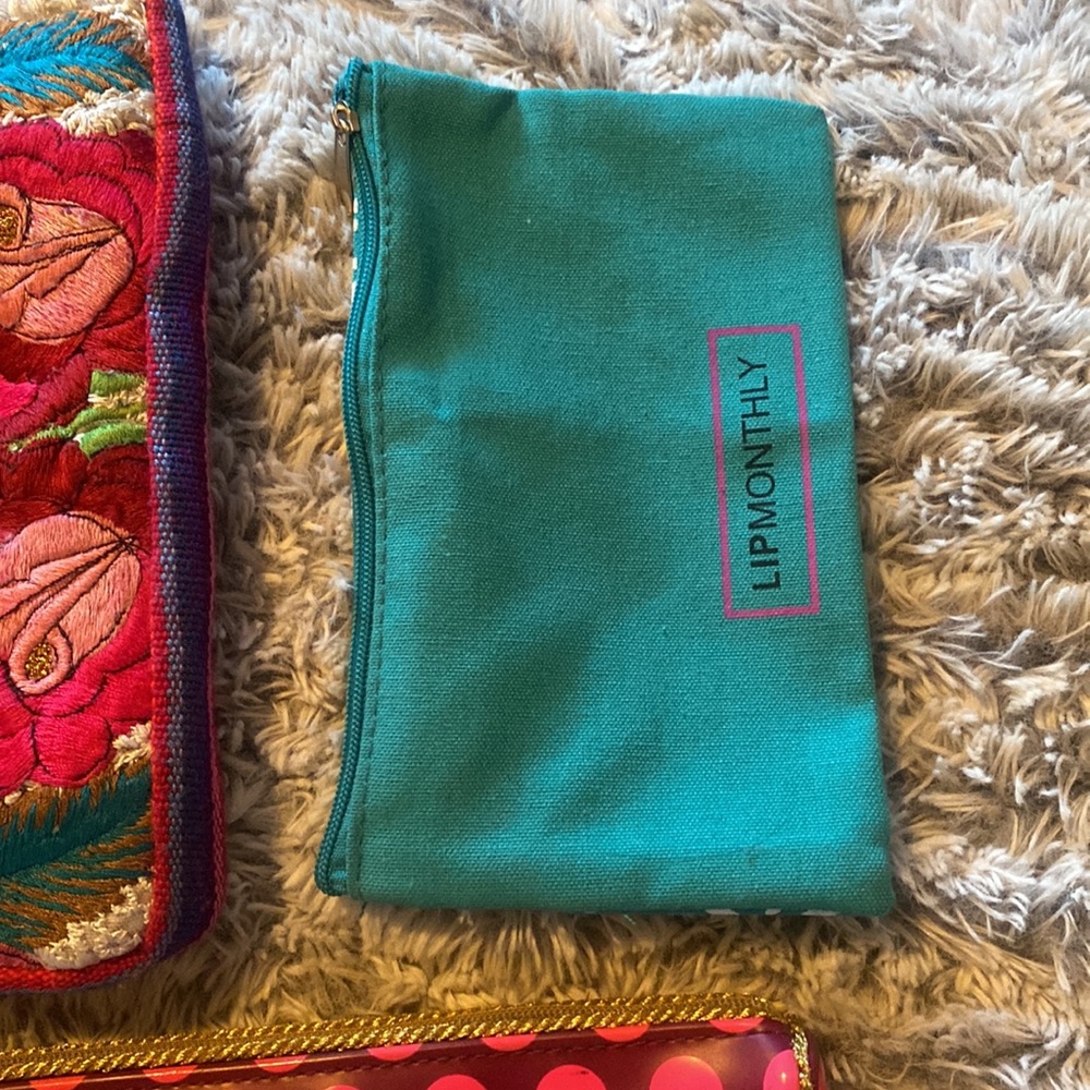 Mac Cosmetics Makeup Bag Bundle - image 6